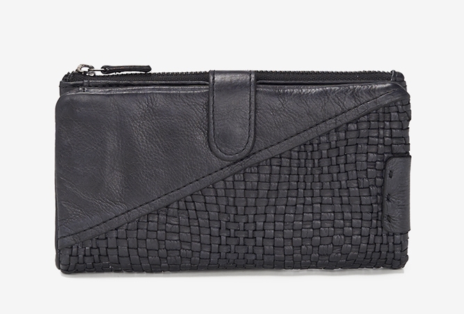 Cartera trenzada negra piel 